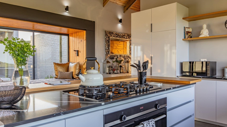 4 Bedroom Property for Sale in Romansbaai Estate Western Cape